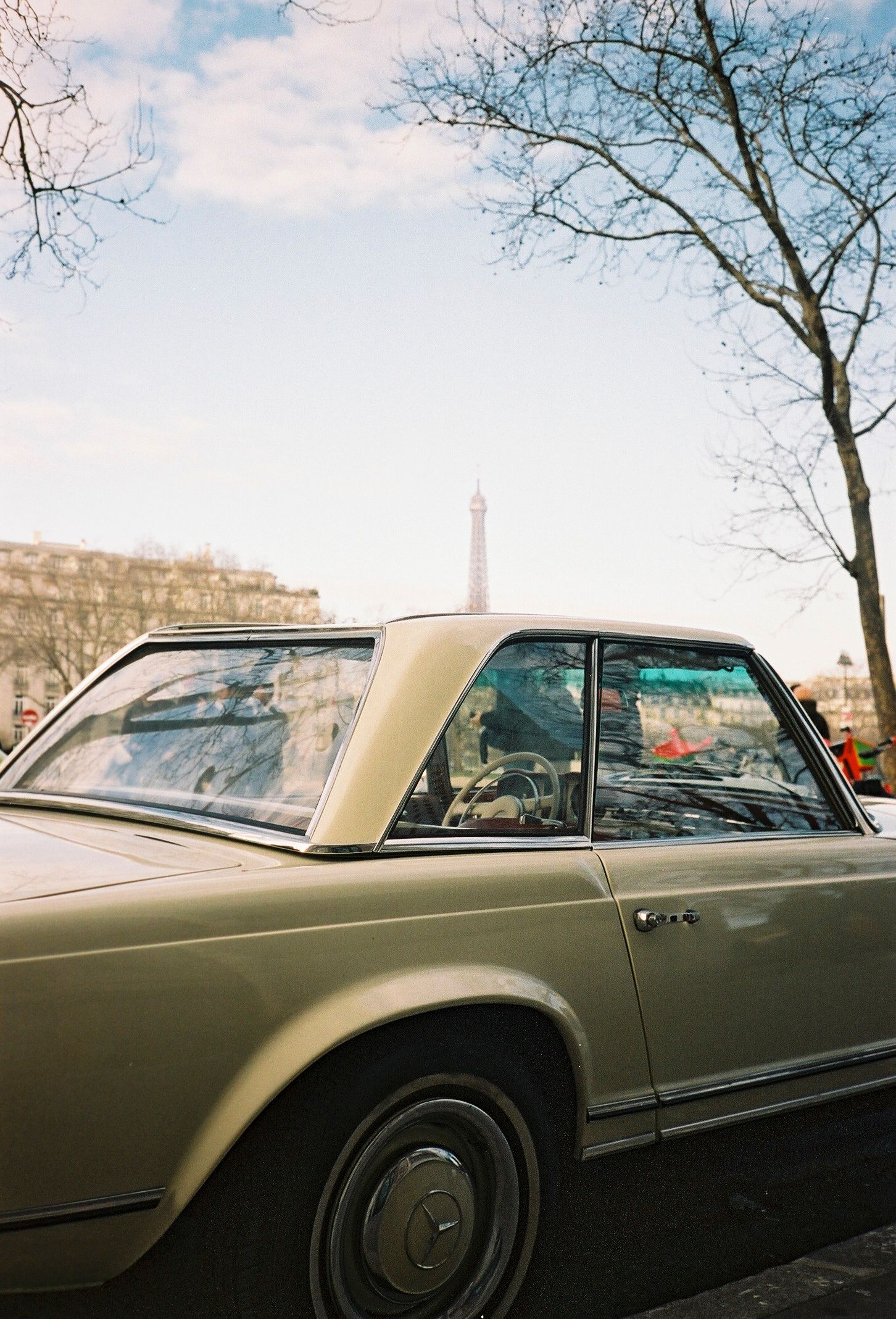 paris day mercedes eiffel tower contax t2